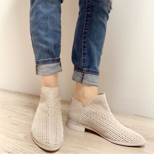Kelsi Dagger Perforated Ankle Booties Size 6.5